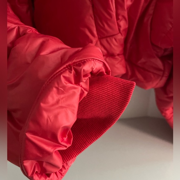 De Base Montana Crop Puffer Long Sleeve Jacket sz M color Coral Red - Picture 10 of 12